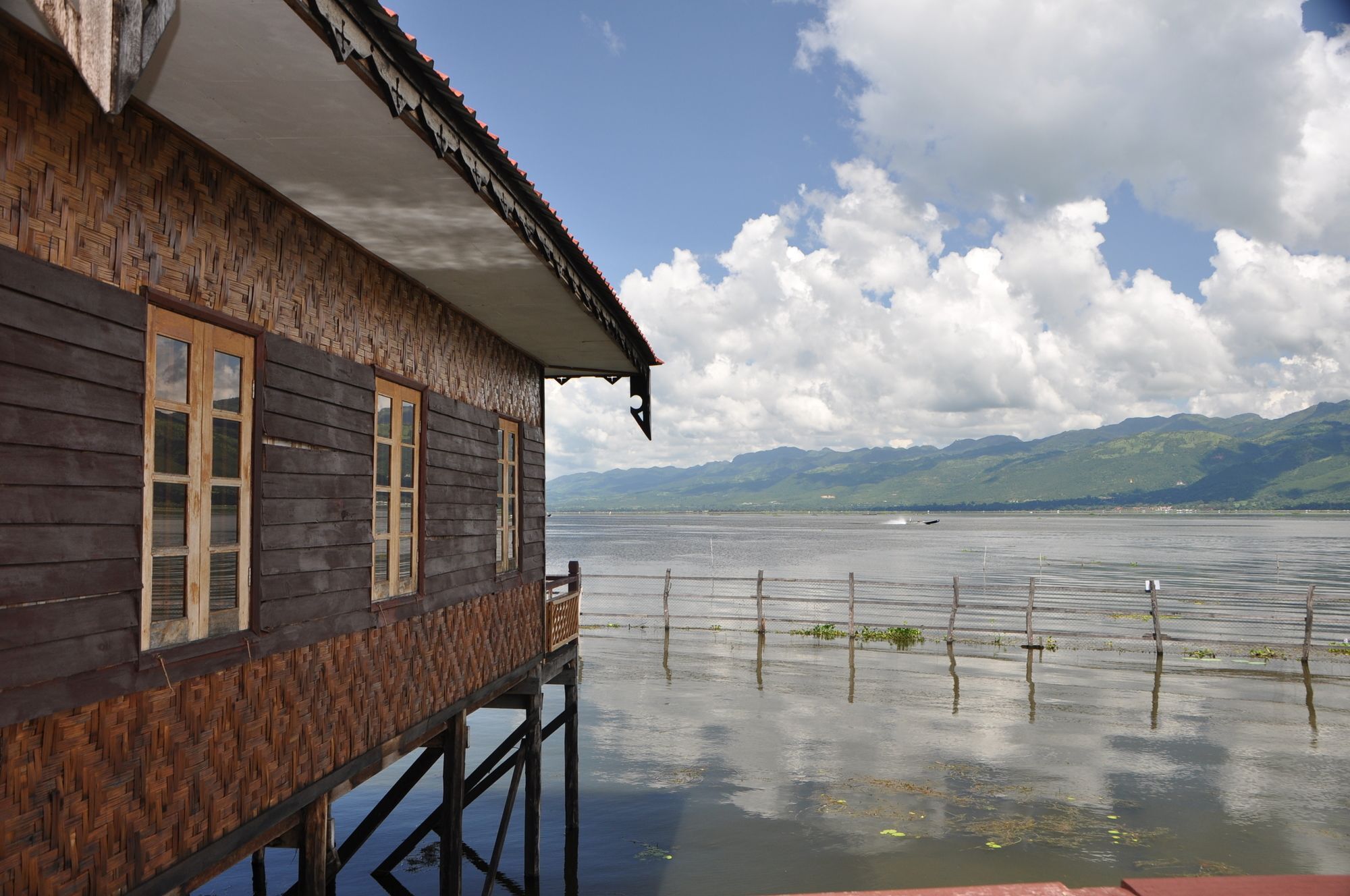 Ann Heritage Lodge Inle Lake Exterior foto