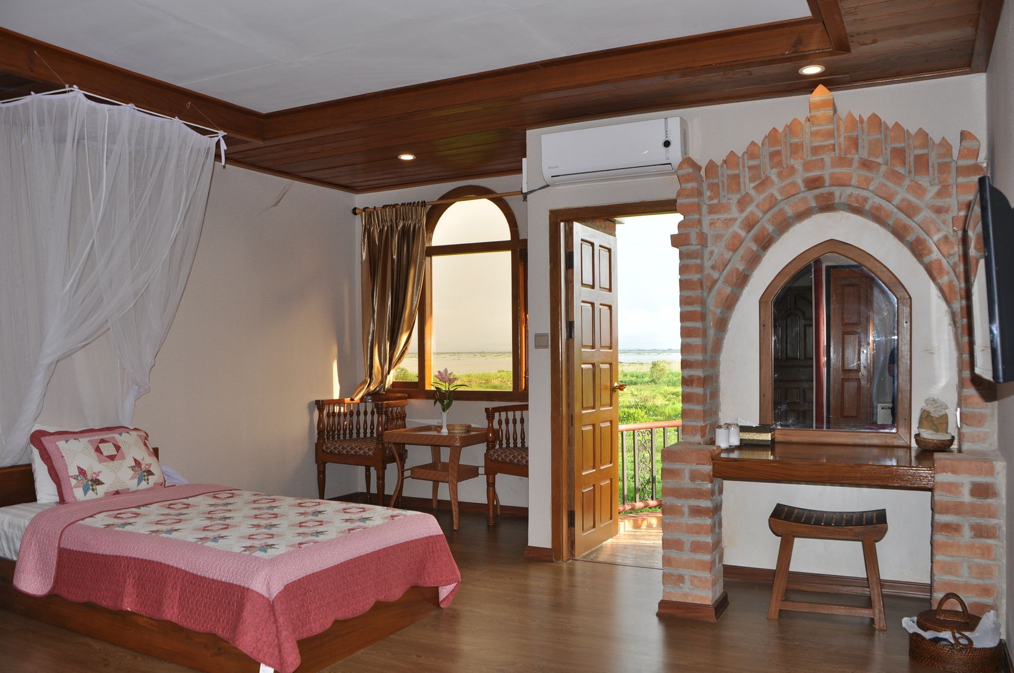 Ann Heritage Lodge Inle Lake Exterior foto